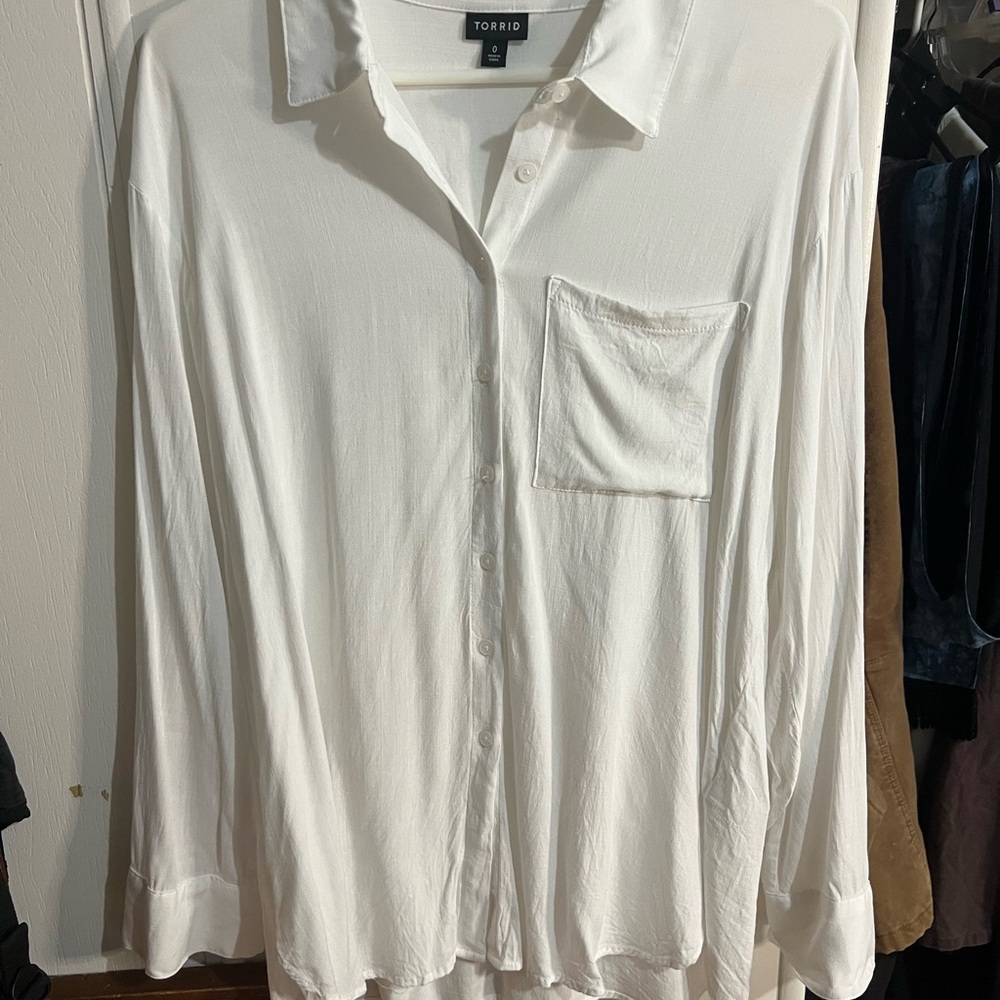 Torrid Elegant White Button-Up Shirt
